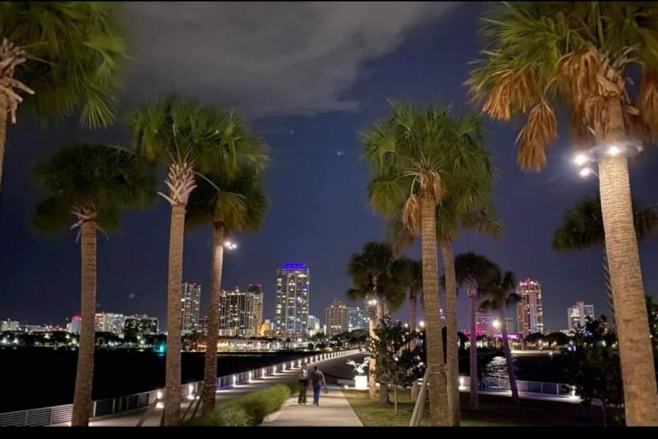 The Hipster Studio In Dtsp St. Petersburg Exteriör bild